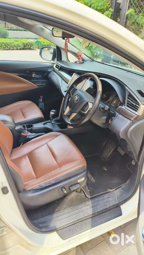 Toyota Innova Crysta 2016