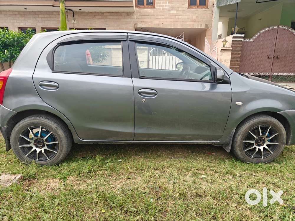Toyota Etios Liva 2013 Diesel 150000 Km Driven