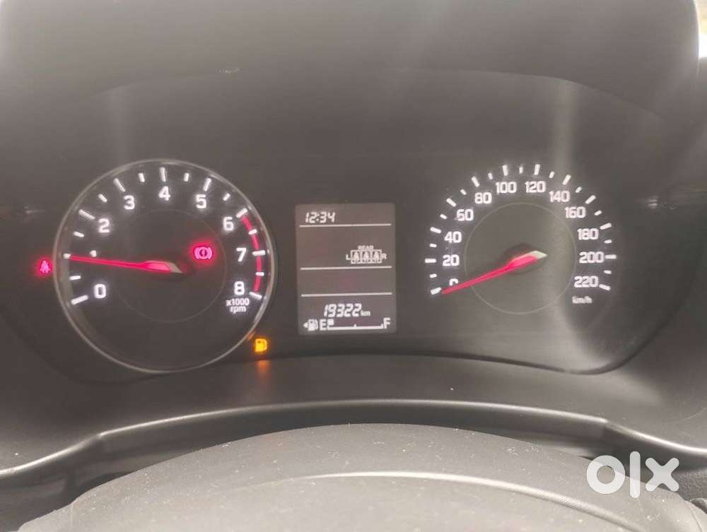 Maruti Suzuki Swift Vxi Optional, 2025, Petrol