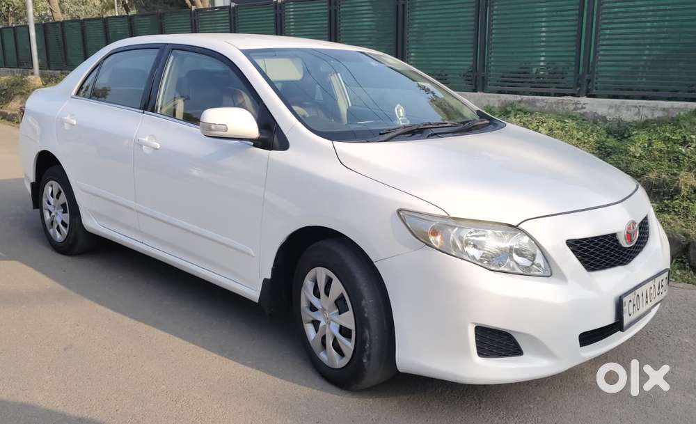 Toyota Corolla Altis 2010-2013 1.8 J, 2011, Diesel