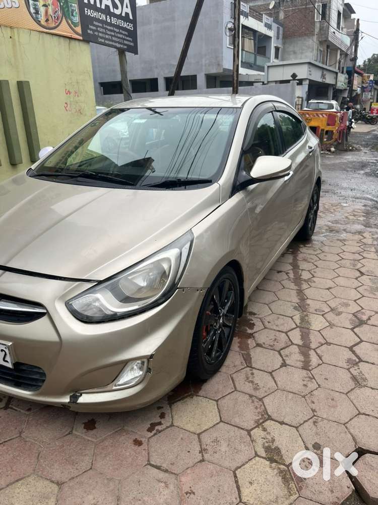 Hyundai Fluidic Verna 2011