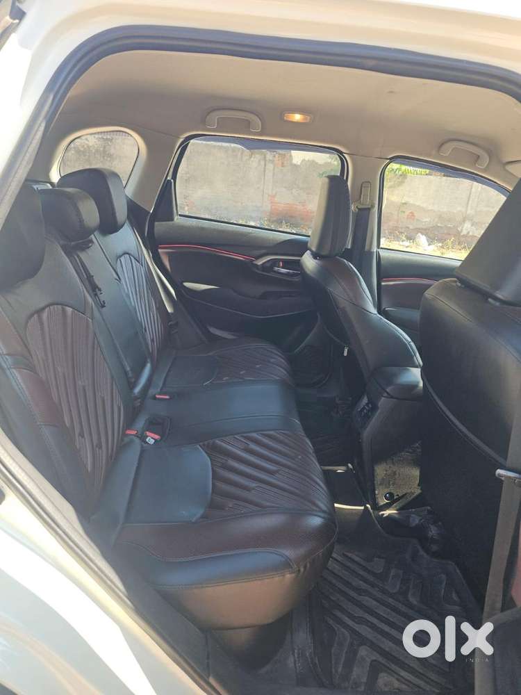 Maruti Suzuki Grand Vitara 1.5 Delta Cng, 2023, Cng & Hybrids