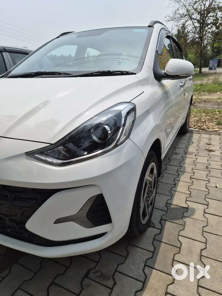 Hyundai Grand I10 Nios Sportz 
Model 23/24
Km 42000 
V Good Condition