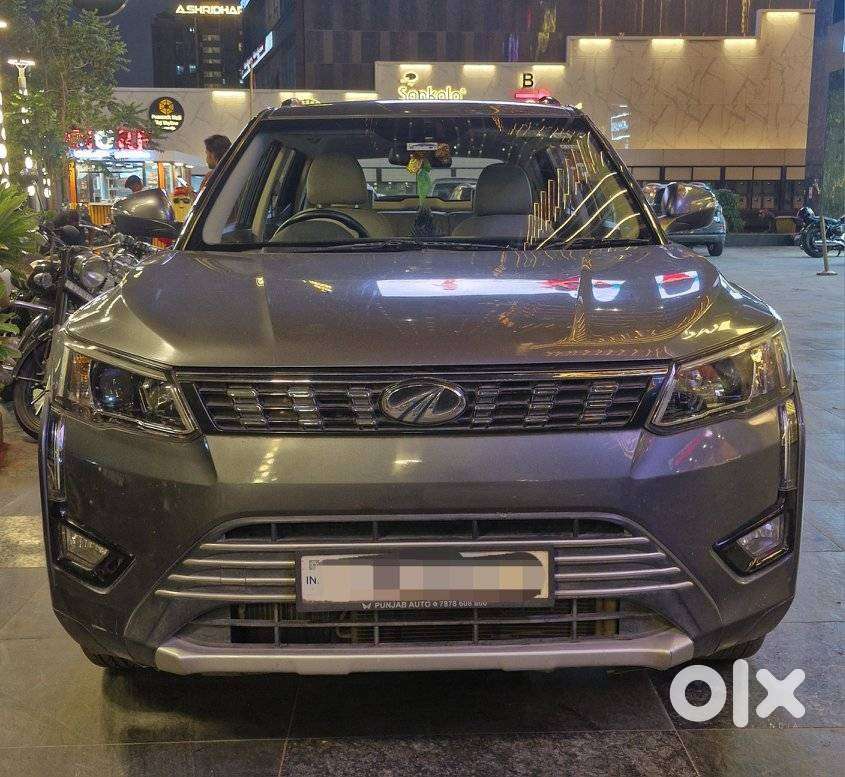 Mahindra Xuv300 W8, 2022, Petrol
