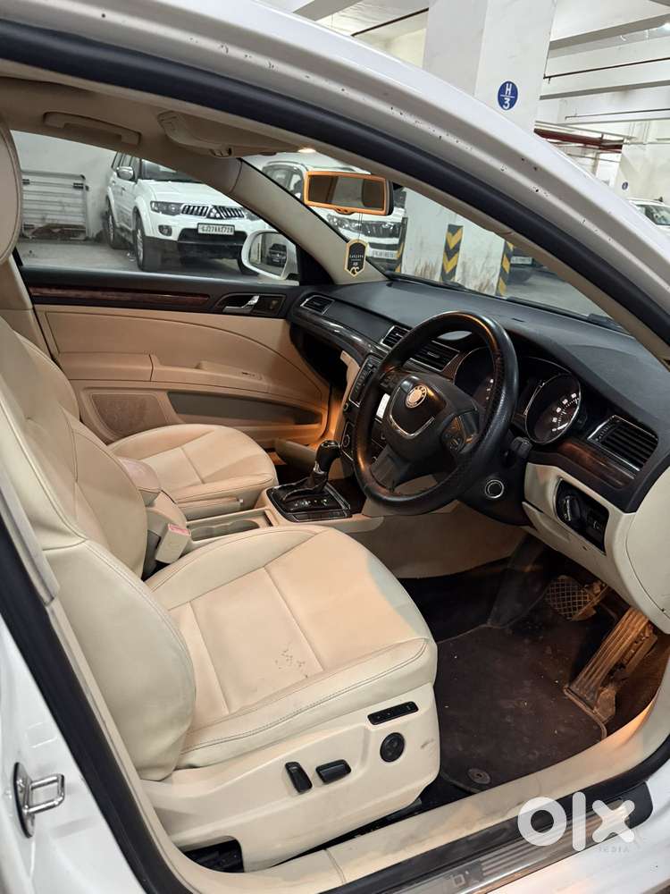 Skoda Superb Style 2.0 Tdi At, 2013, Diesel