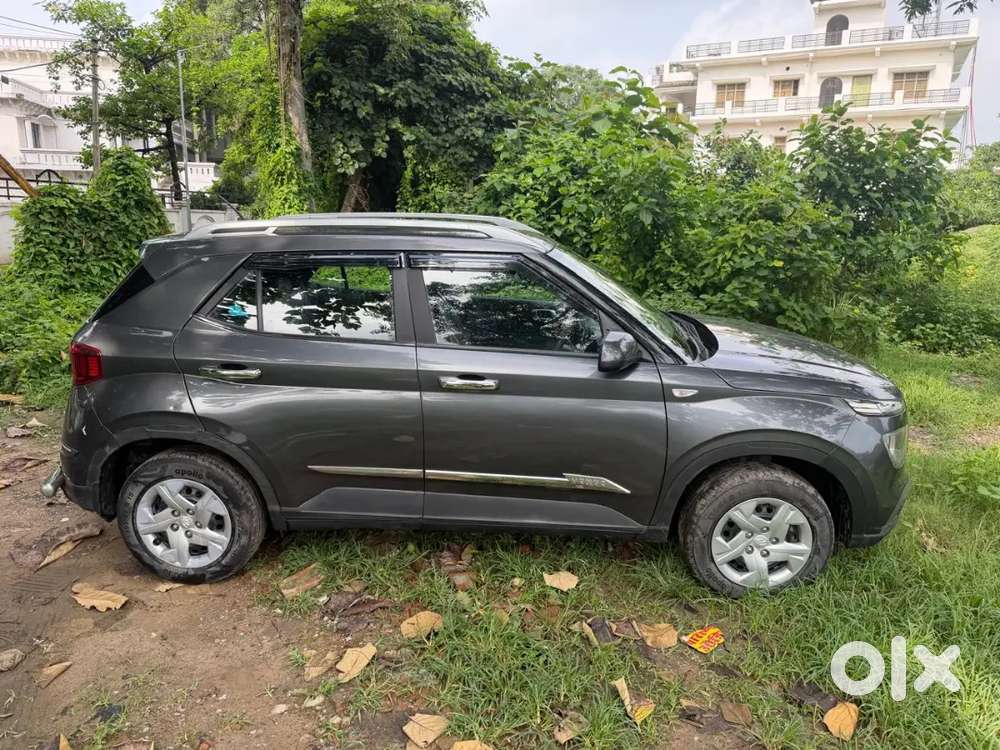 Hyundai Venue 2022 Petrol Manual
