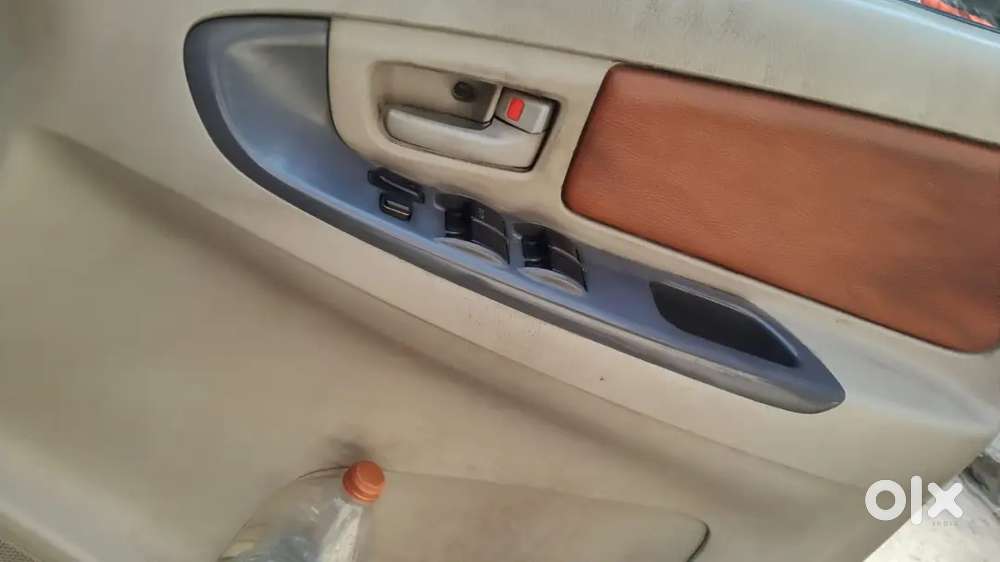 Toyota Innova 2014