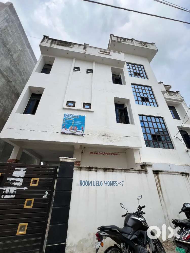 Independent room at Hyderabad Gate BHU