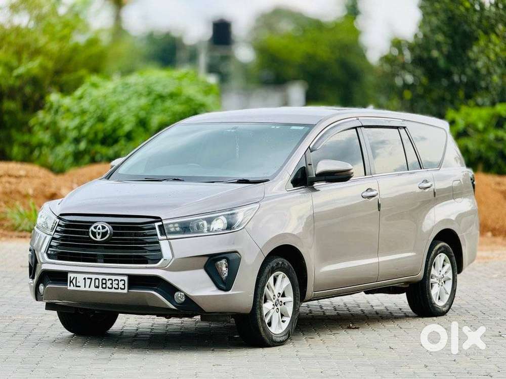 Toyota Innova Crysta 2.4 V 7 Str, 2017