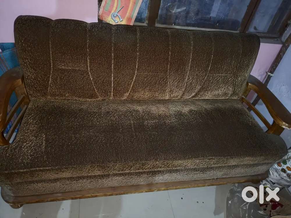 3-Seater Wooden Sofa in Excellent Condition for Sale