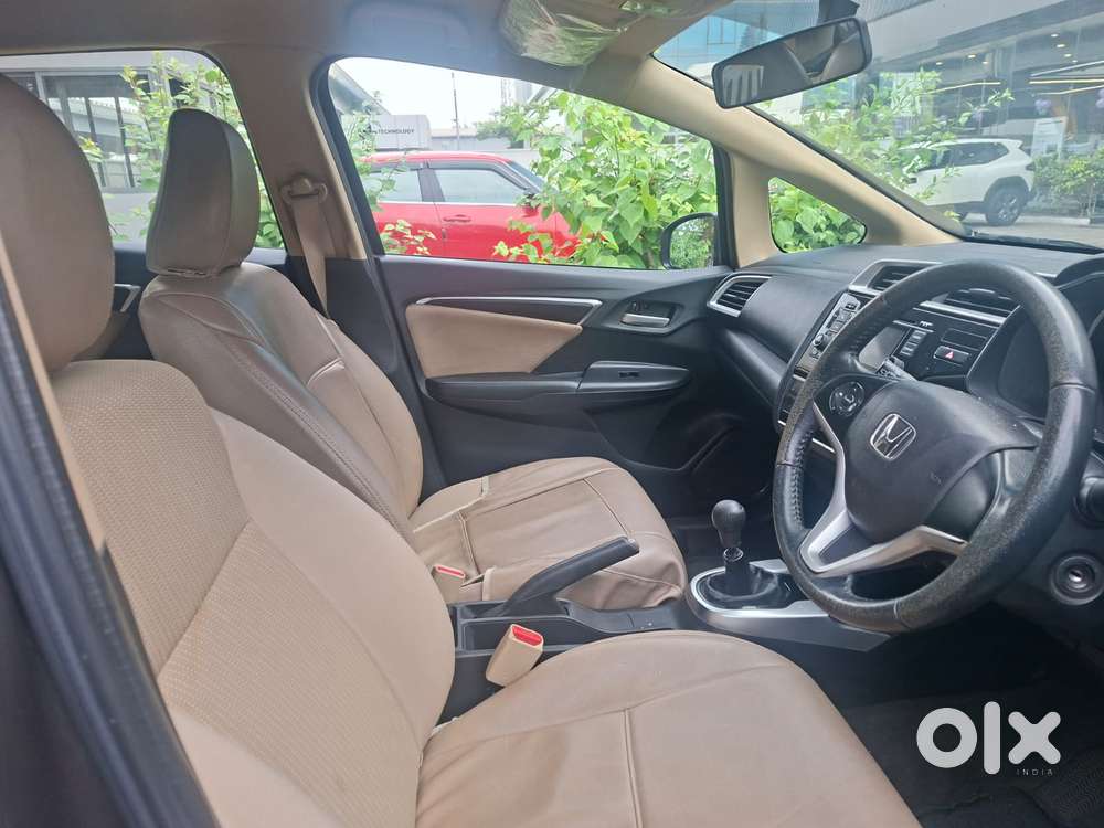 Honda Jazz V Mt Privilege, 2016, Petrol