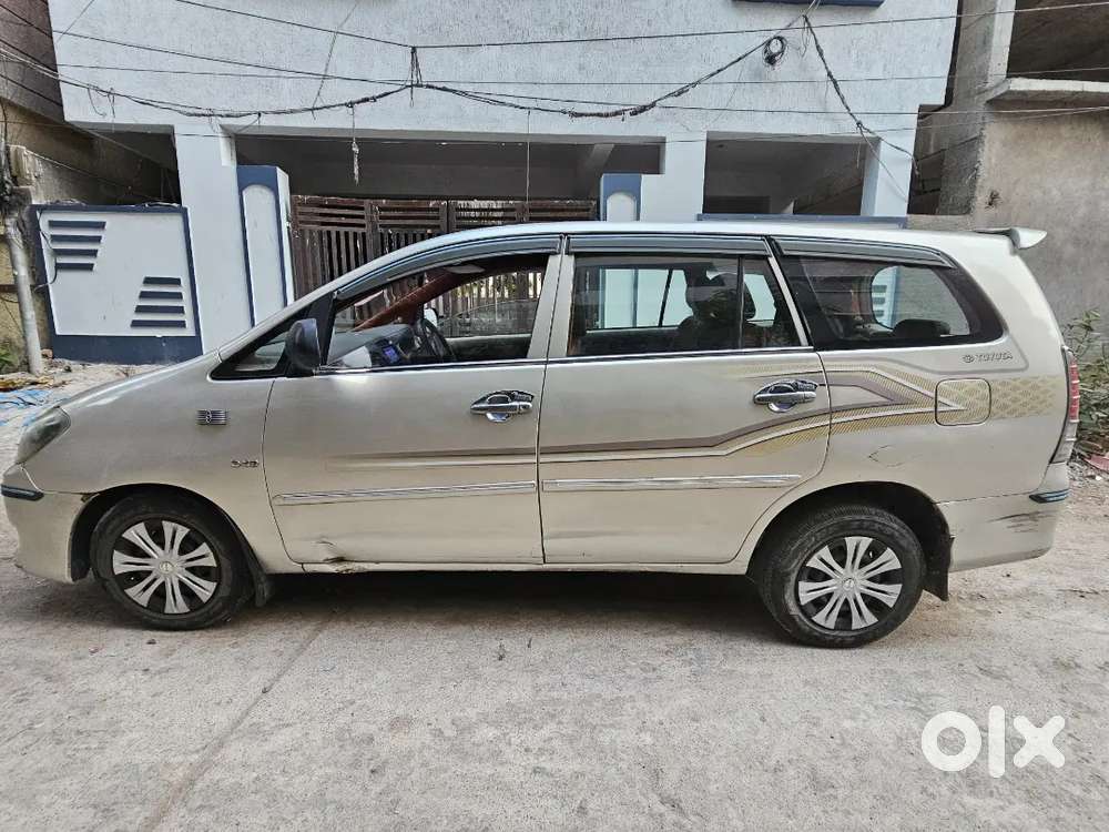 Toyota Innova 2.5 G Bsiii Diesel  Family Maintained  Negotiable