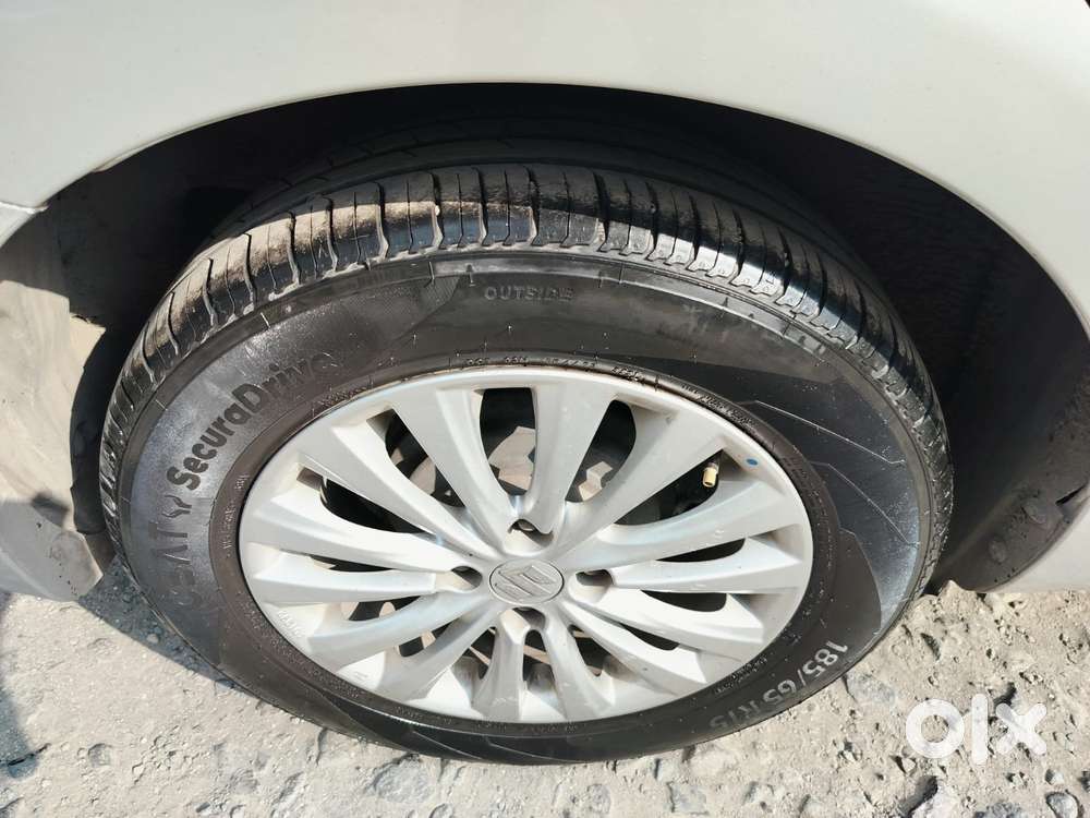 Maruti Suzuki Ciaz 2014-2017 At Zxi, 2014, Petrol