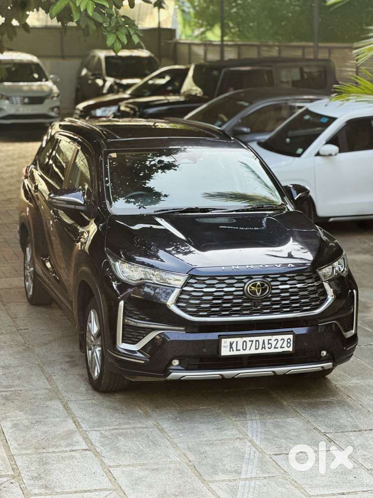 Toyota Innova Hycross 2.0 Zx (o) Hybrid 7 Str, 2023, Petrol