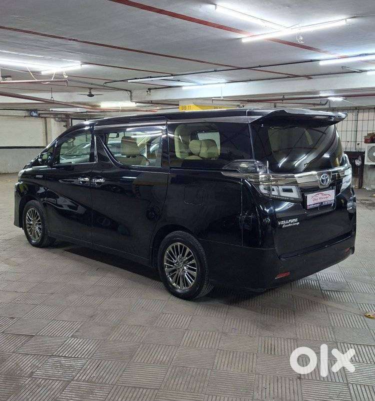 Toyota Vellfire 2.5 Hybrid, 2022, Petrol