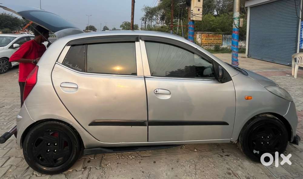 2013 Hyundai I10 Magna O Petrol + Cng