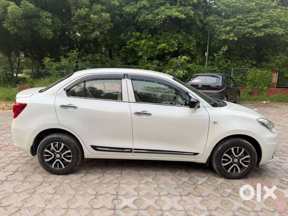 Maruti Suzuki Swift Dzire Lxi Option, 2023, Cng & Hybrids