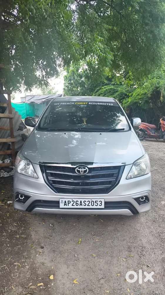 Toyota Innova 2013 Second Hand