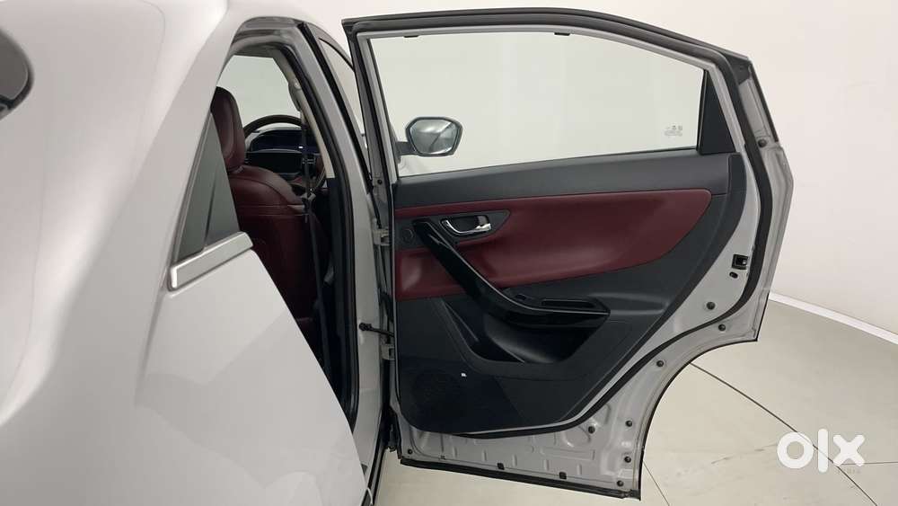 Tata Curvv S 1.2 Revotron Petrol 6mt, 2025, Petrol