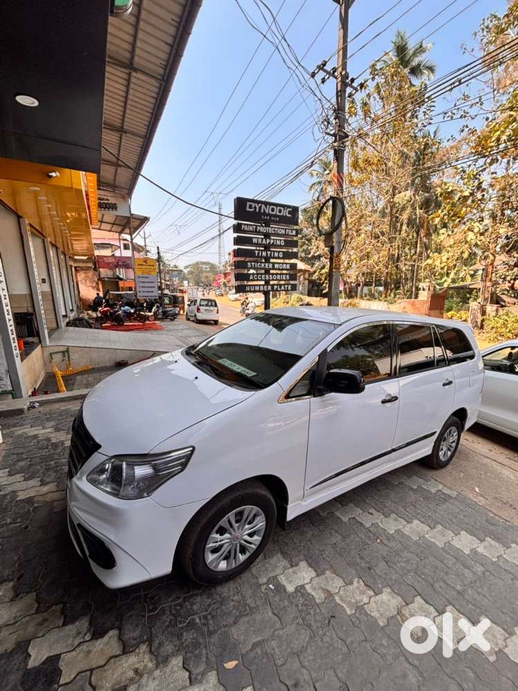Toyota Innova 2013 Diesel 170000 Km Driven