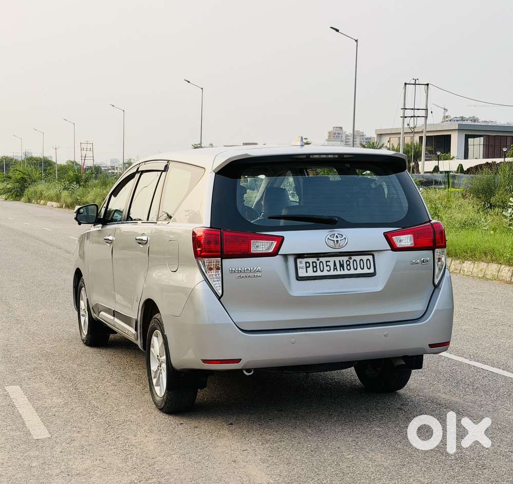 Toyota Innova Crysta 2.4 G Mt, 2019, Diesel