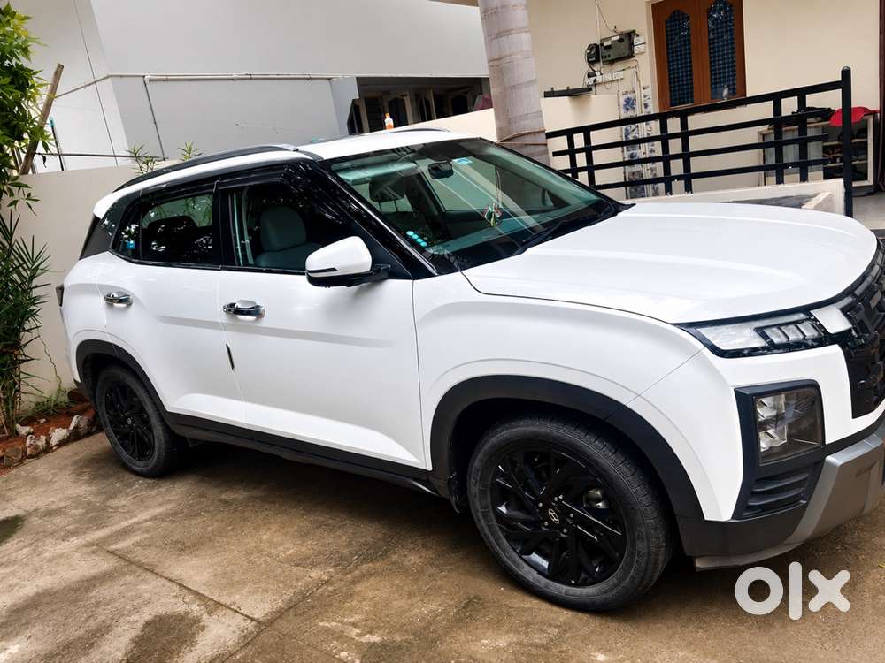 Hyundai Creta Petrol White In Excellent Condition - Less Driven