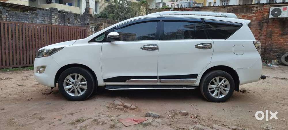 Toyota Innova Crysta 2.4 G Mt 8s, 2018, Diesel