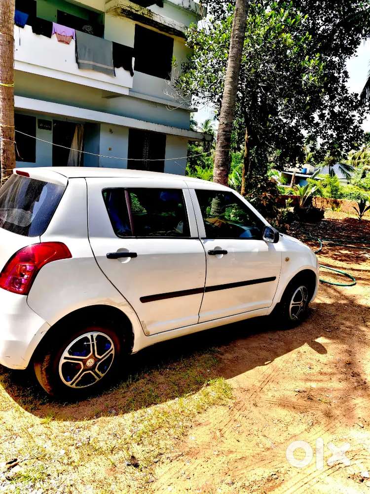 Maruti Suzuki Swift Vxi 2010