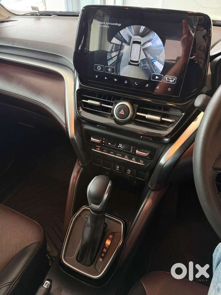Maruti Suzuki Grand Vitara 1.5 Alpha Smart Hybrid At, 2022, Petrol