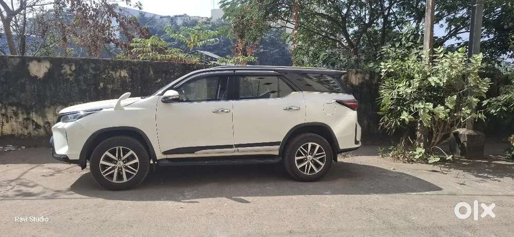 Toyota Fortuner 2017 Diesel 125000 Km Driven