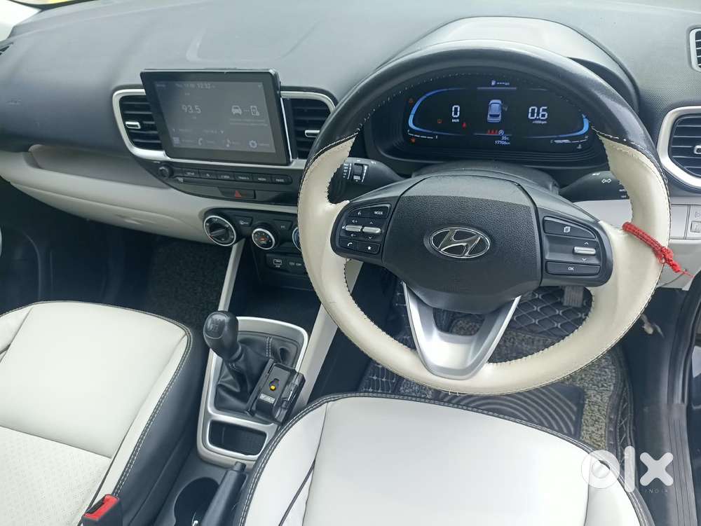 Hyundai Venue S 1.2 Petrol, 2024, Petrol