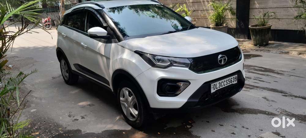 Tata Nexon 1.2 Revotron Xm (s), 2020, Petrol