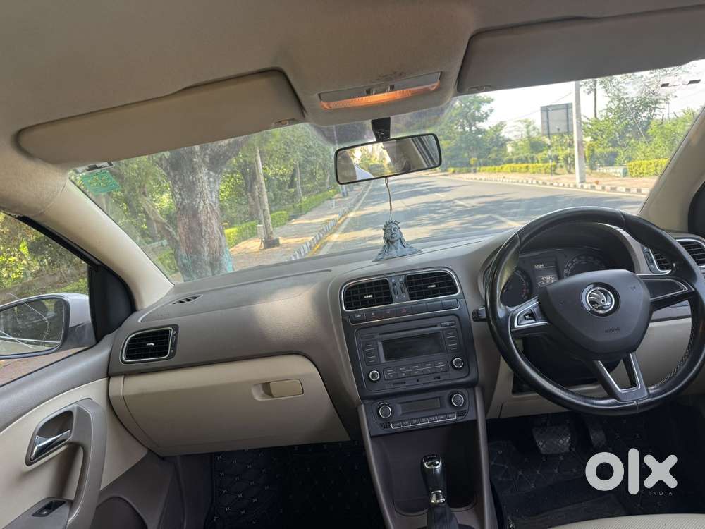 Skoda Rapid 1.6 Elegance Tdi At, 2015, Diesel