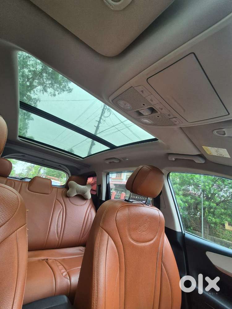 Mahindra Xuv700 2.2 Ax 5 Diesel At Str, 2022, Diesel