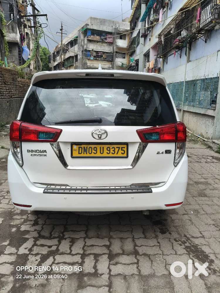 Toyota Innova Crysta 2019