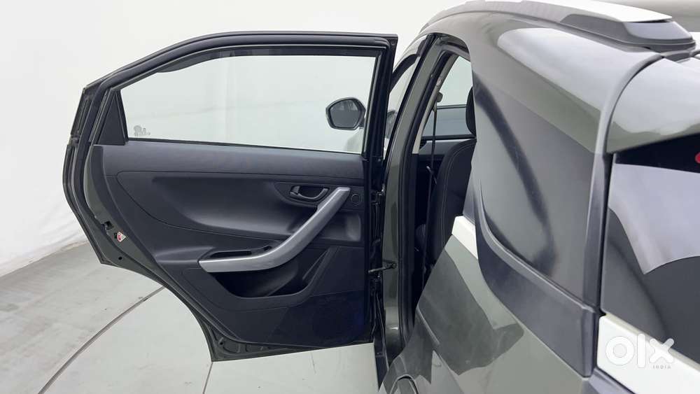 Tata Nexon 1.2 Revotron Xm (s), 2022, Petrol