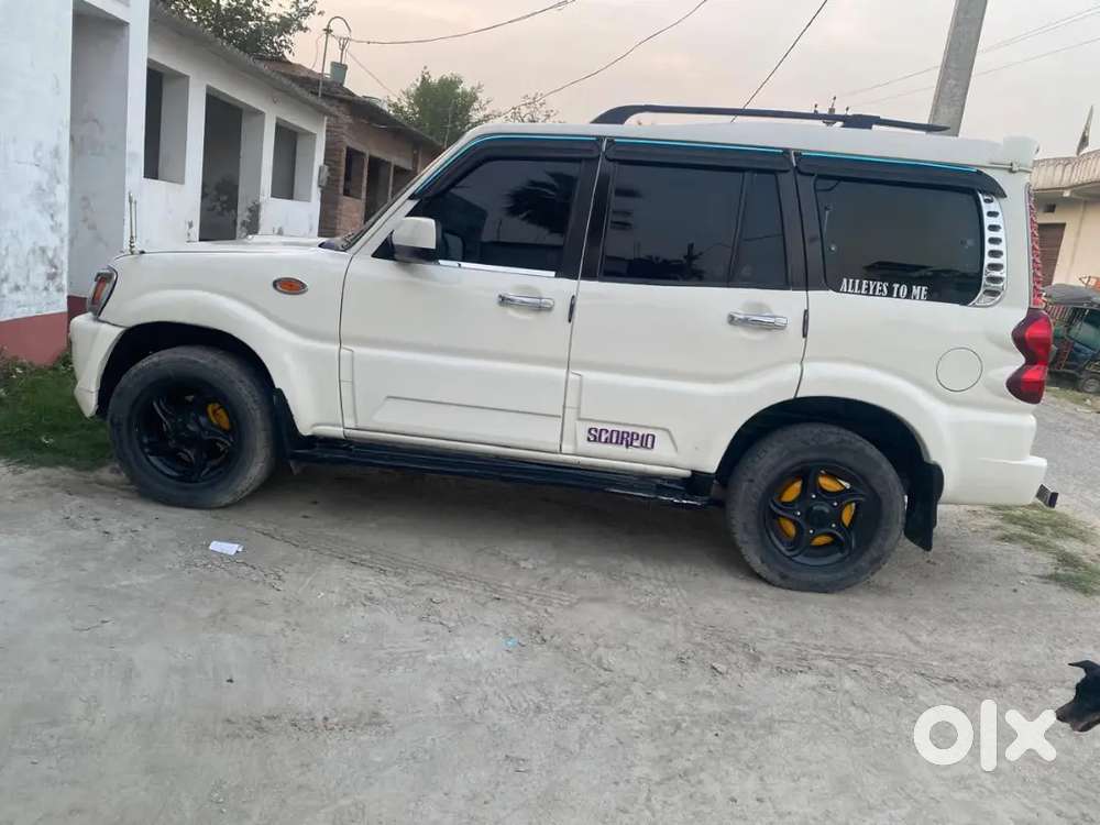 Mahindra Scorpio 2011 Diesel 80000 Km Driven