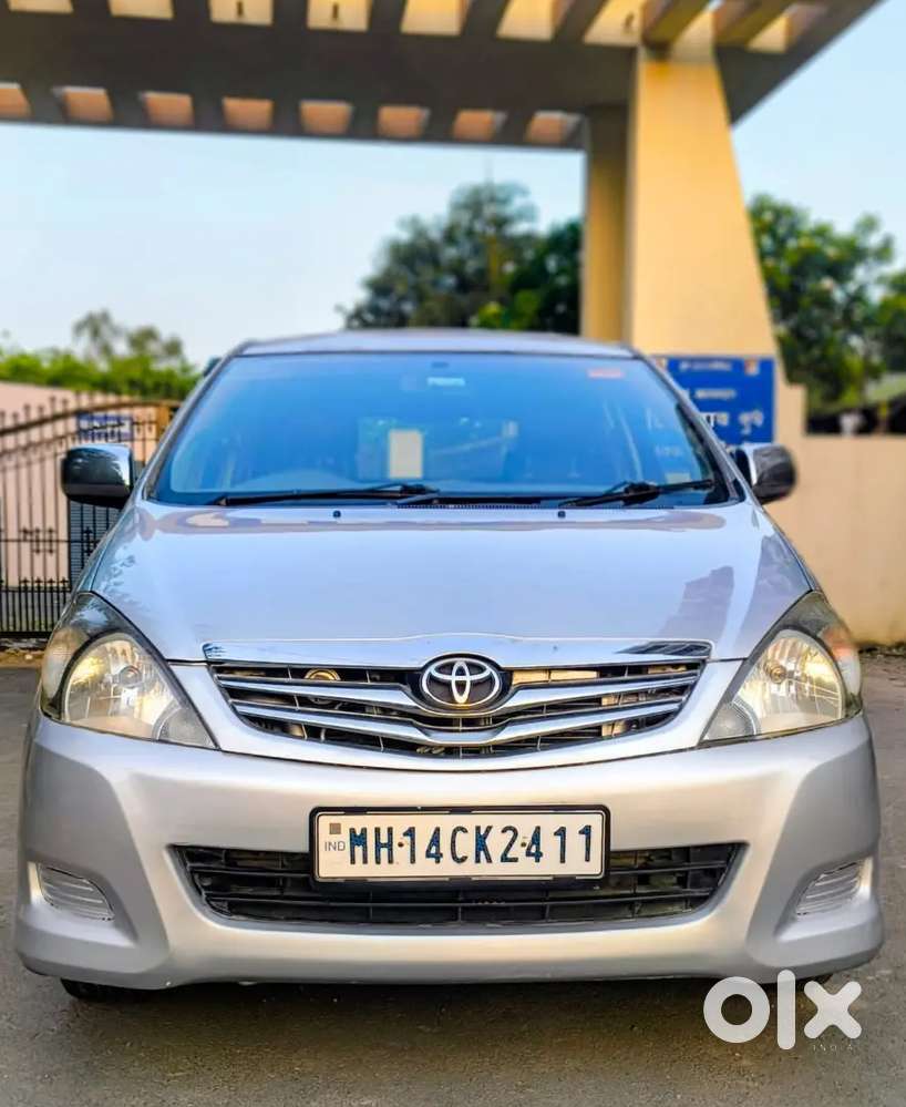 Innova V Top Model Diesel