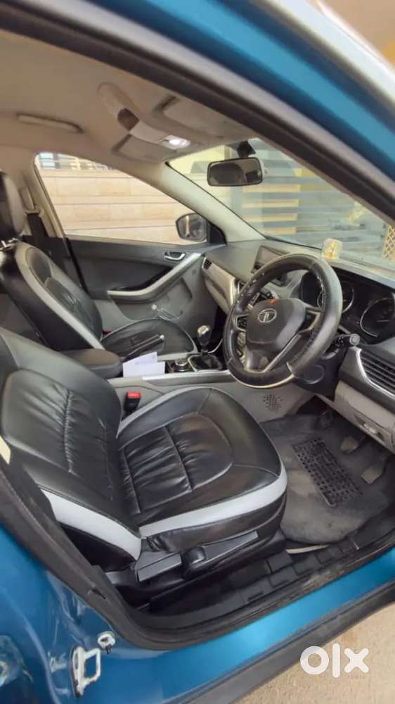 Tata Nexon 2017 Xz+ Top Model 2nd Owner 600000 Price Only !