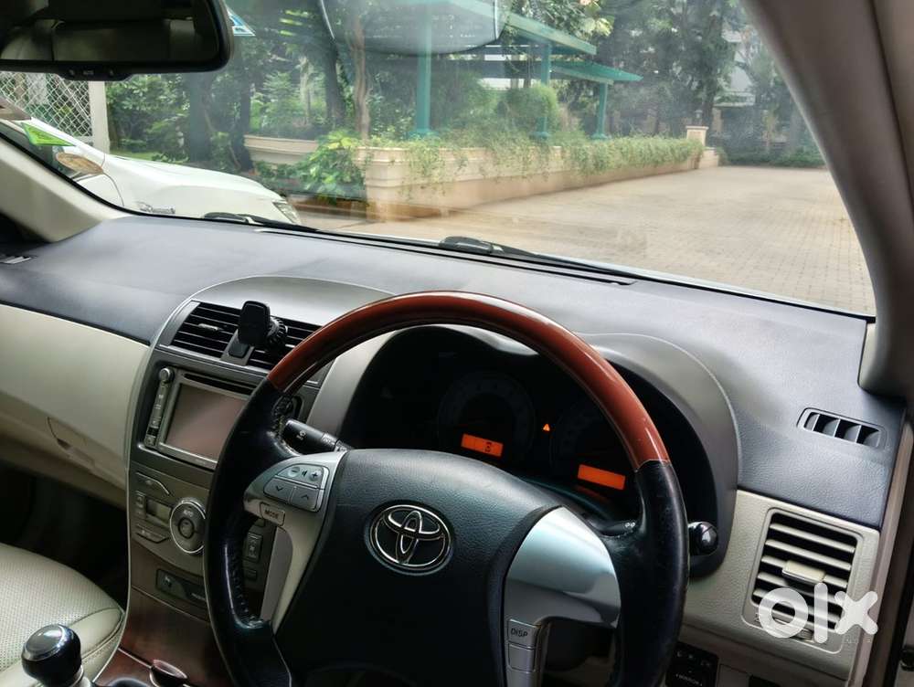 Toyota Corolla Altis 2013 Petrol Well Maintained