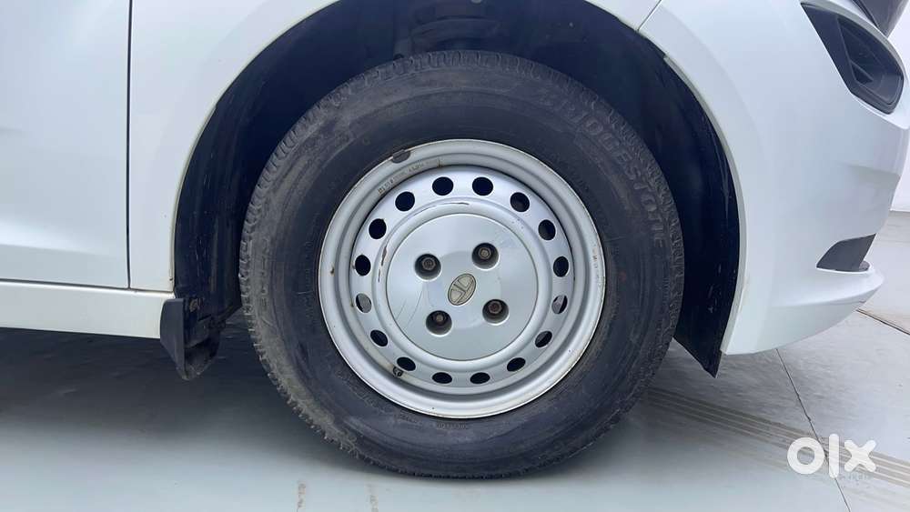 Tata Altroz 1.2 Xm, 2021, Petrol