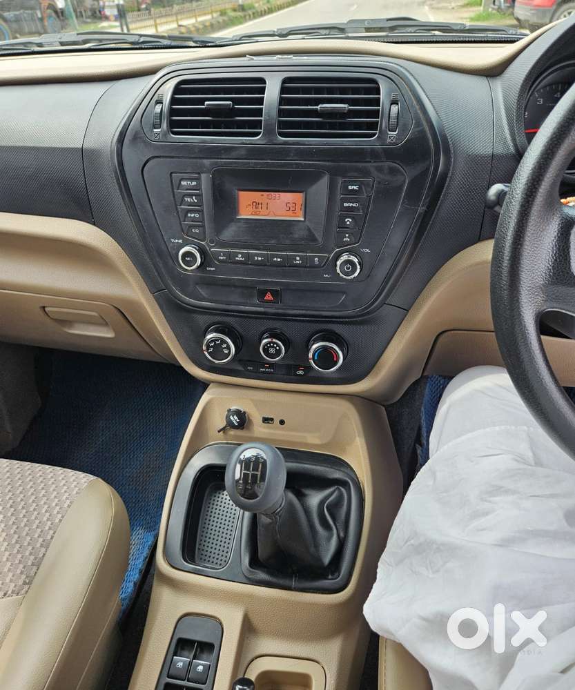 Mahindra Tuv 300 T6 Plus, 2016, Diesel