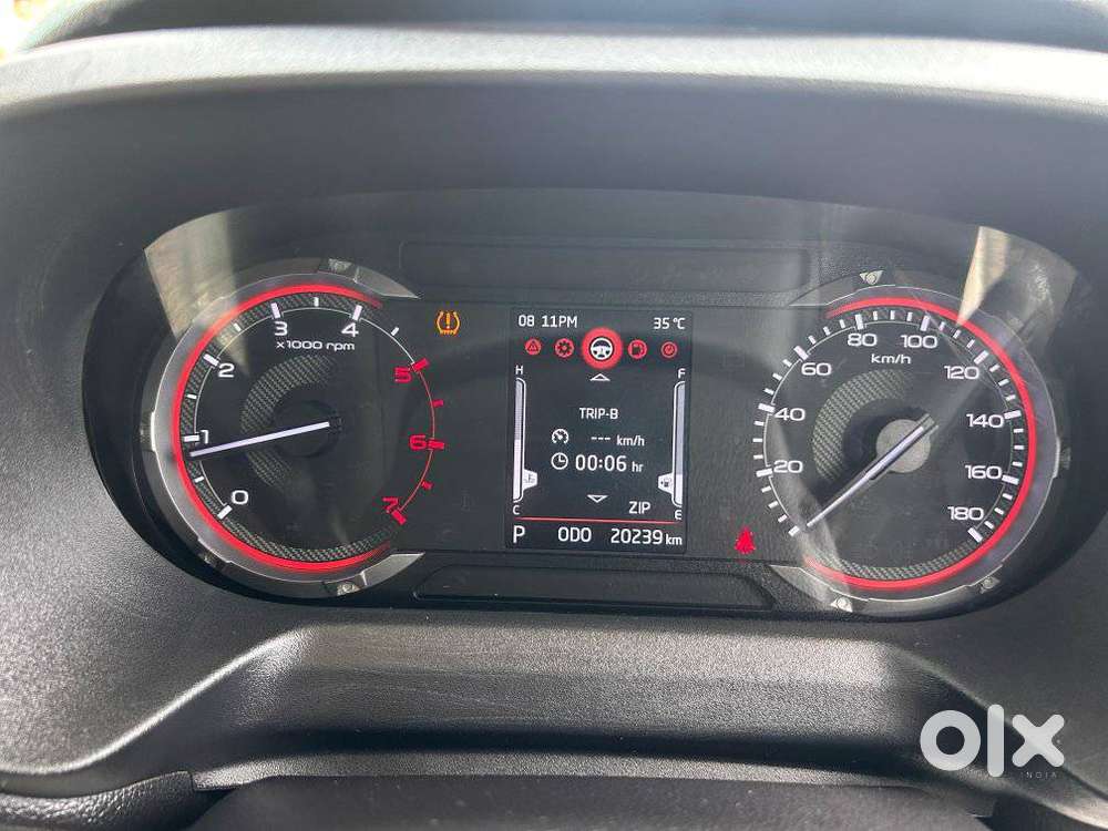 Mahindra Thar Roxx Mx5 Diesel At 2wd, 2025, Diesel