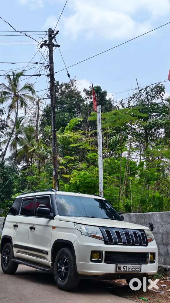 Mahindra Tuv 300 T8(fulloption).