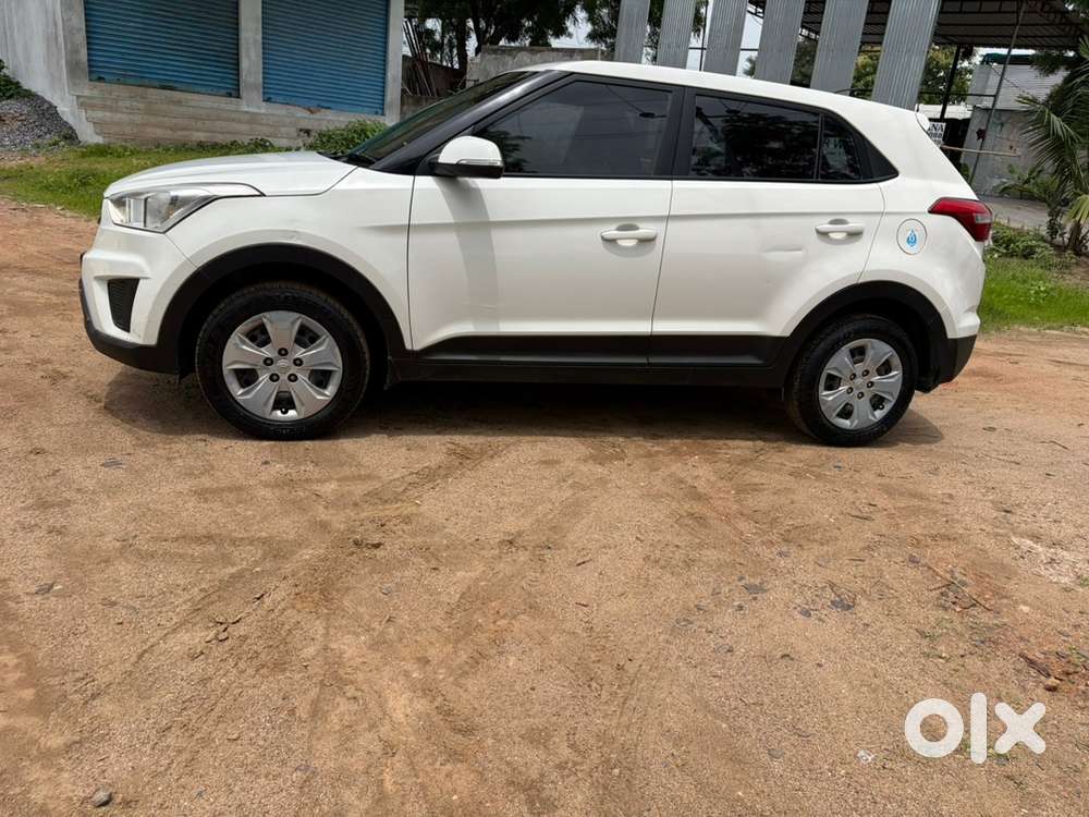 2017 Hyundai Creta Diesel 2nd Owner, With Complete Show Room Track