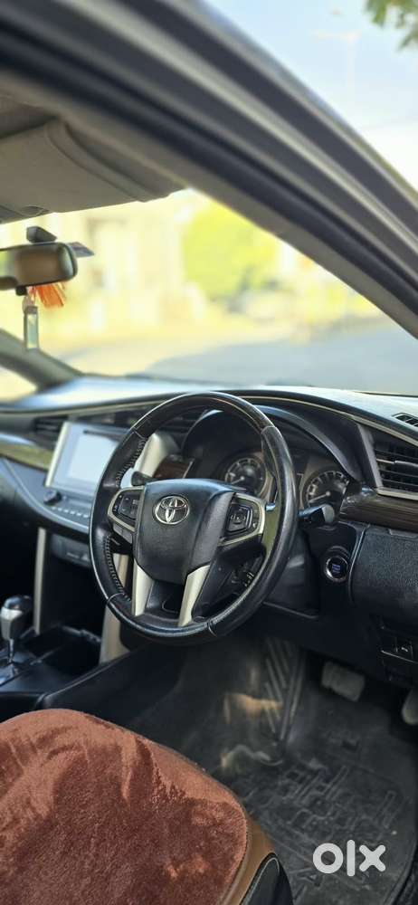 Toyota Innova Crysta 2.8z Automatic, 2017, Diesel