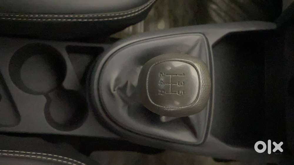 Hyundai Aura 1.2 E Petrol Mt, 2021, Petrol