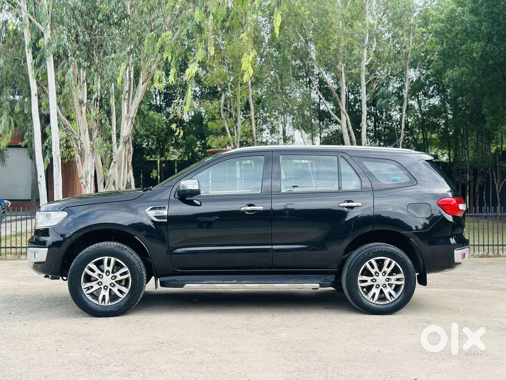 Ford Endeavour 3.2 Titanium At 4x4, 2016, Diesel