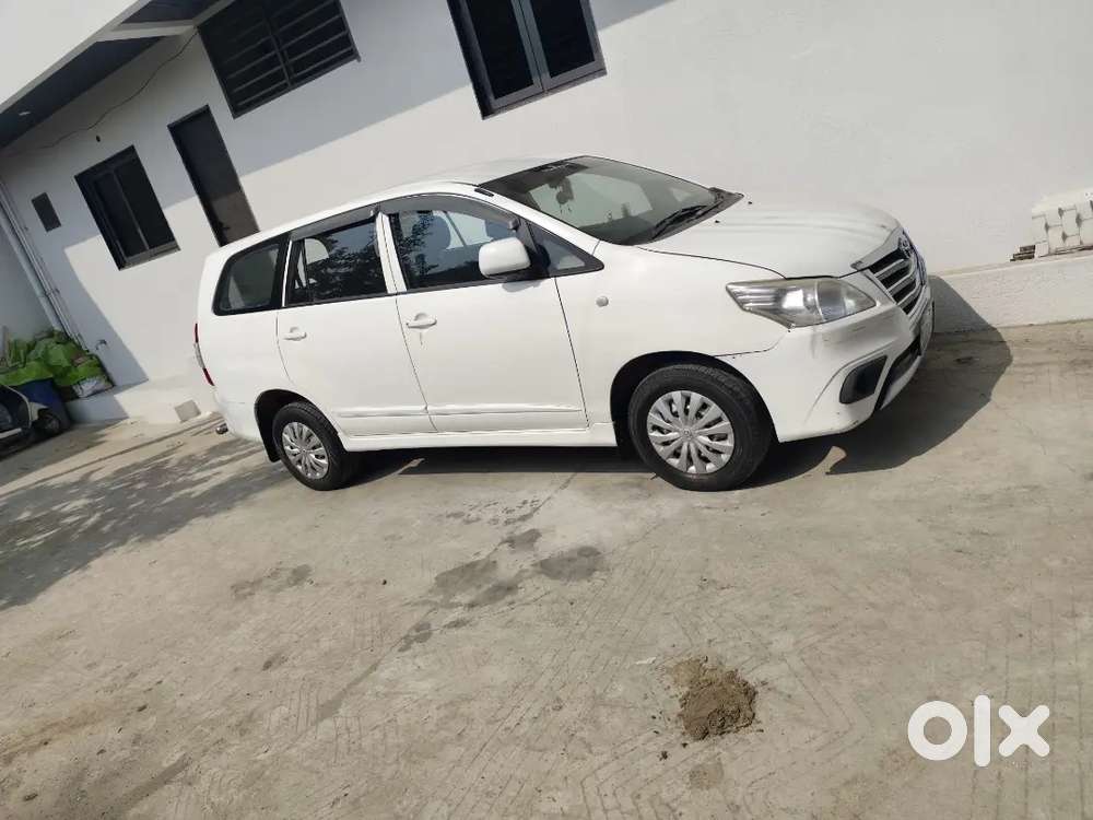Toyota Innova Gx 2016 Km Driven