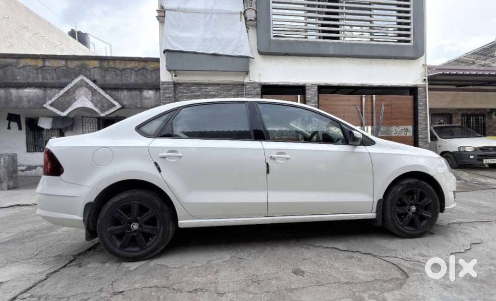 Skoda Rapid Tsi Active 1.0 Mt, 2020, Petrol